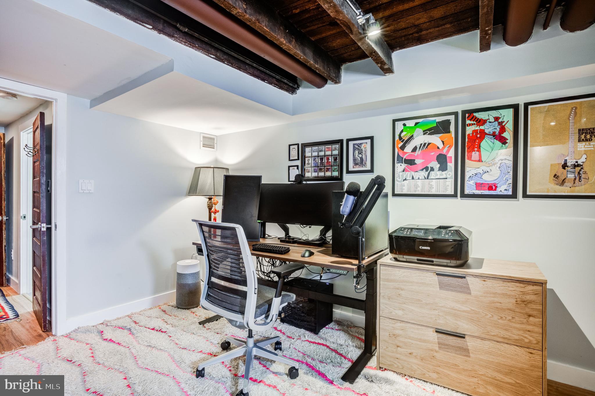 RIVERSIDE - Residential Lease