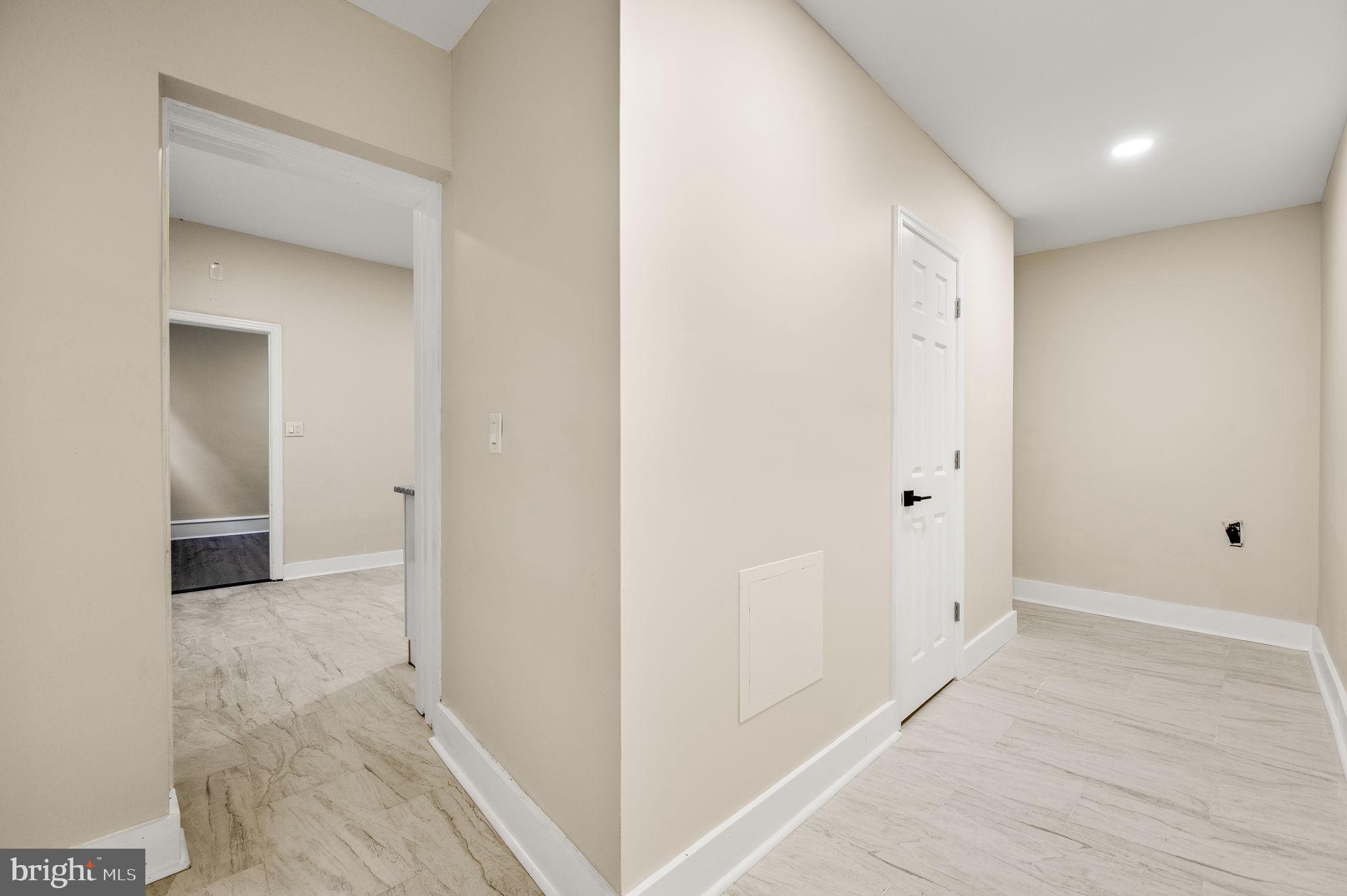 OVERBROOK - Residential Lease