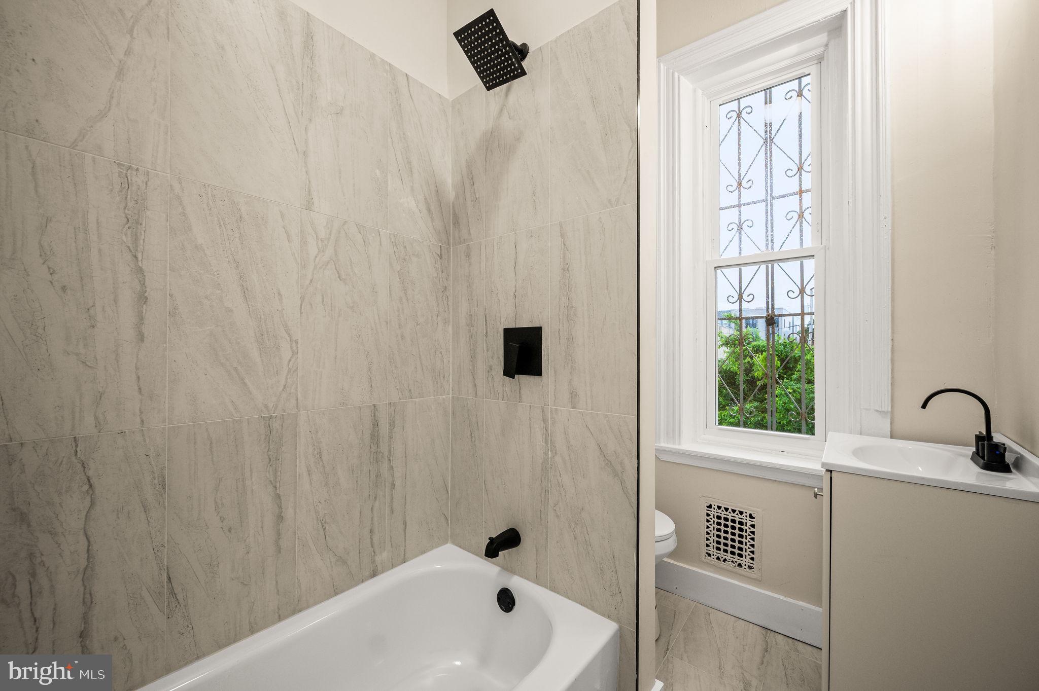 OVERBROOK - Residential Lease