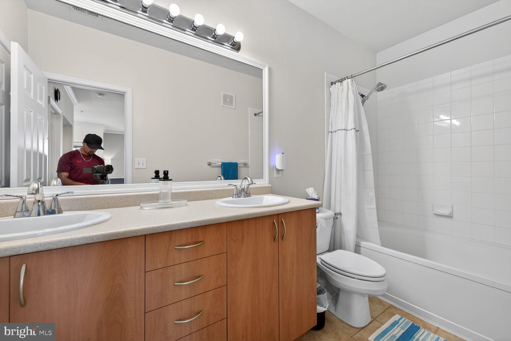 ASHMORE AT GERMANOWN COMMUNITY - Residential