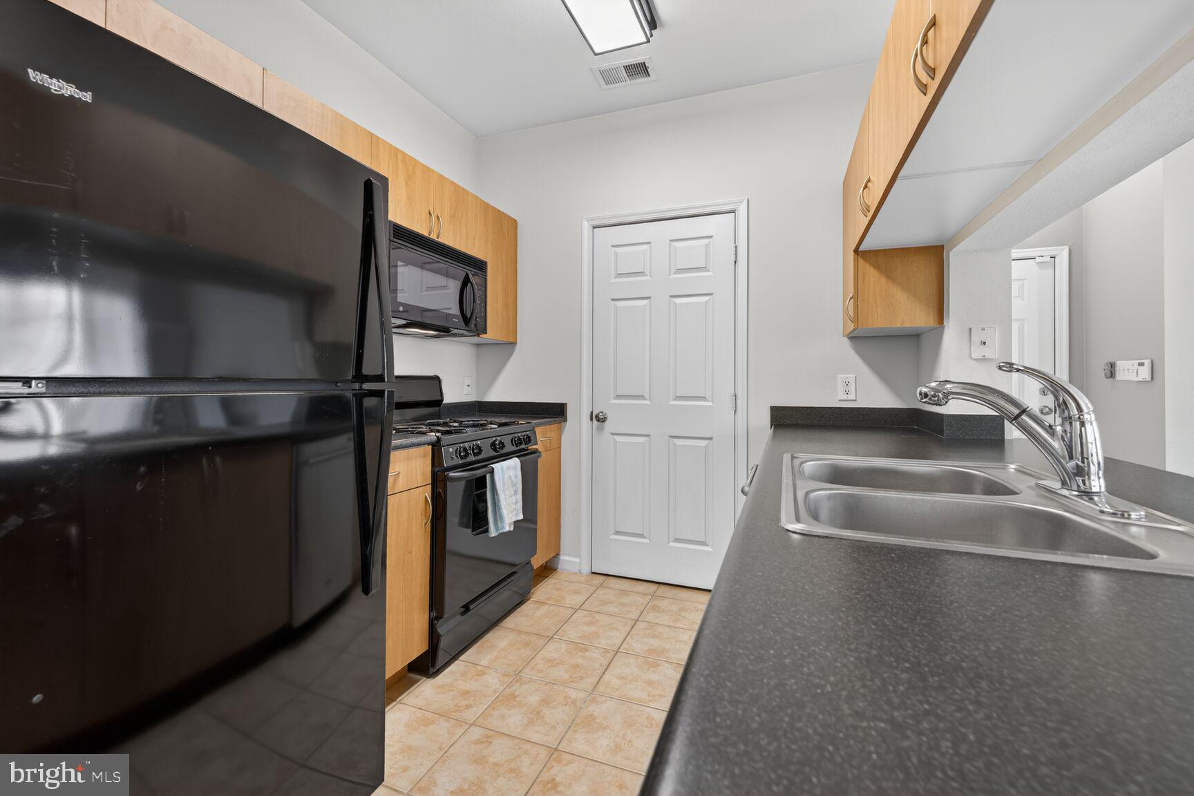 ASHMORE AT GERMANOWN COMMUNITY - Residential