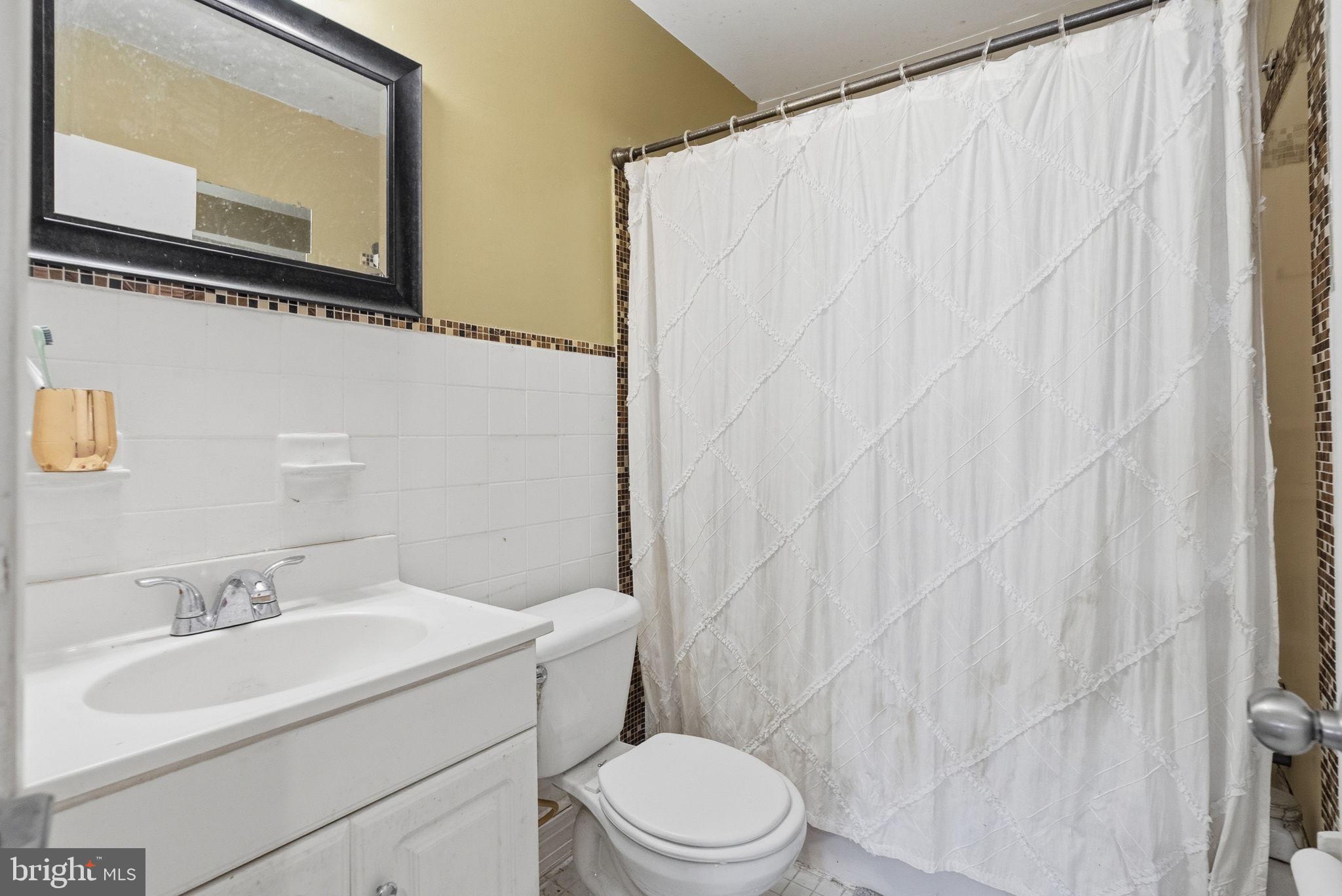 MAPLE HILL - Residential