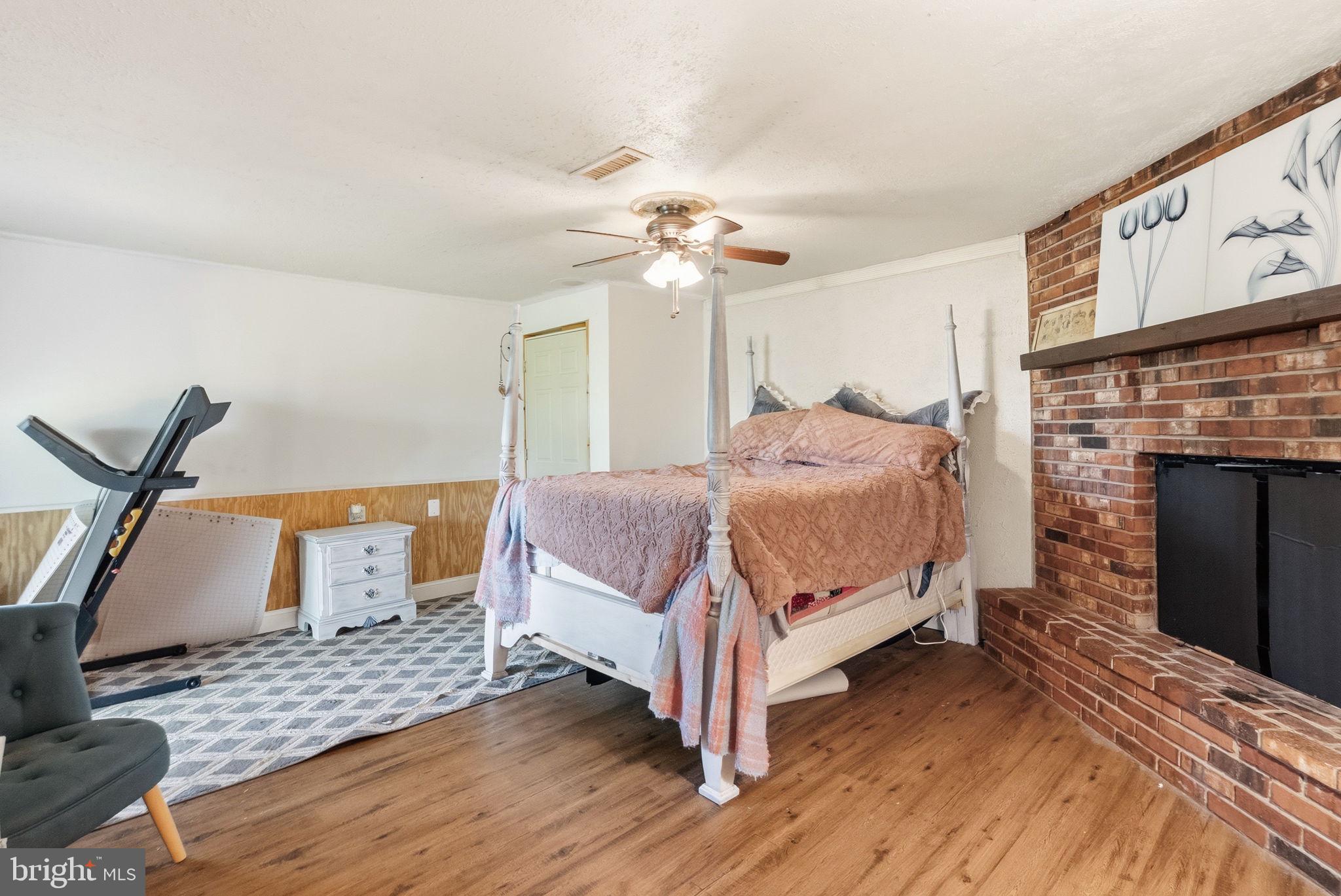 MAPLE HILL - Residential