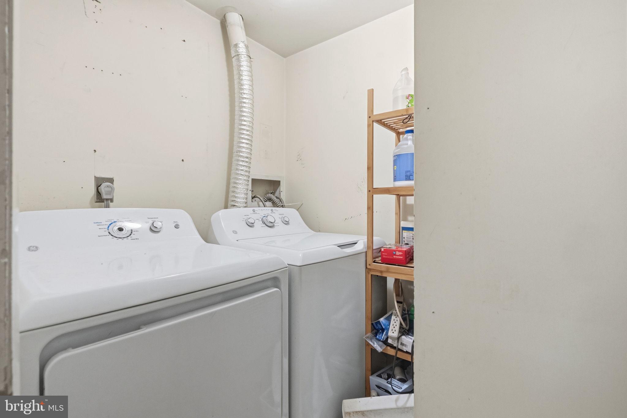 MAPLE HILL - Residential