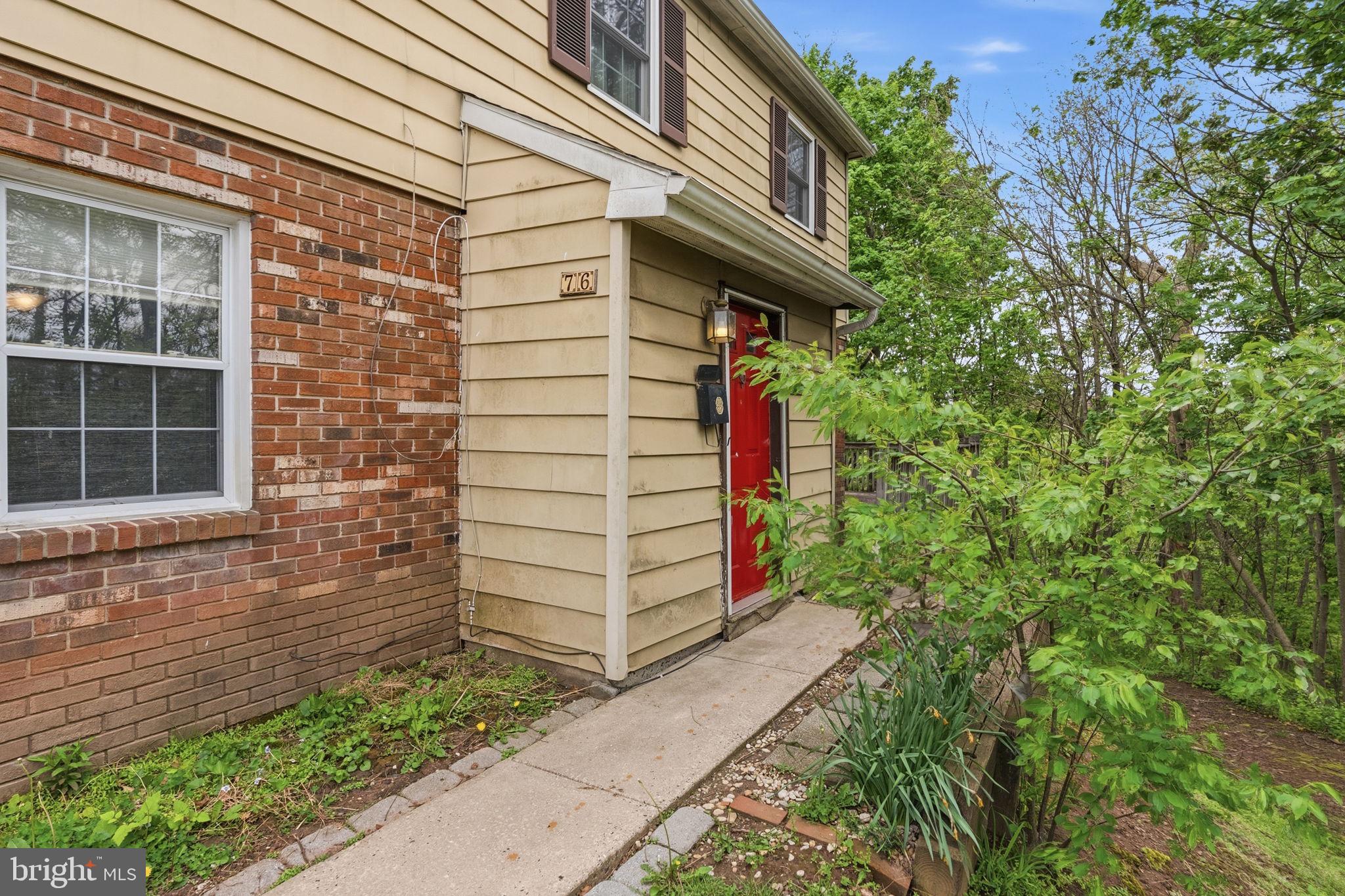 MAPLE HILL - Residential