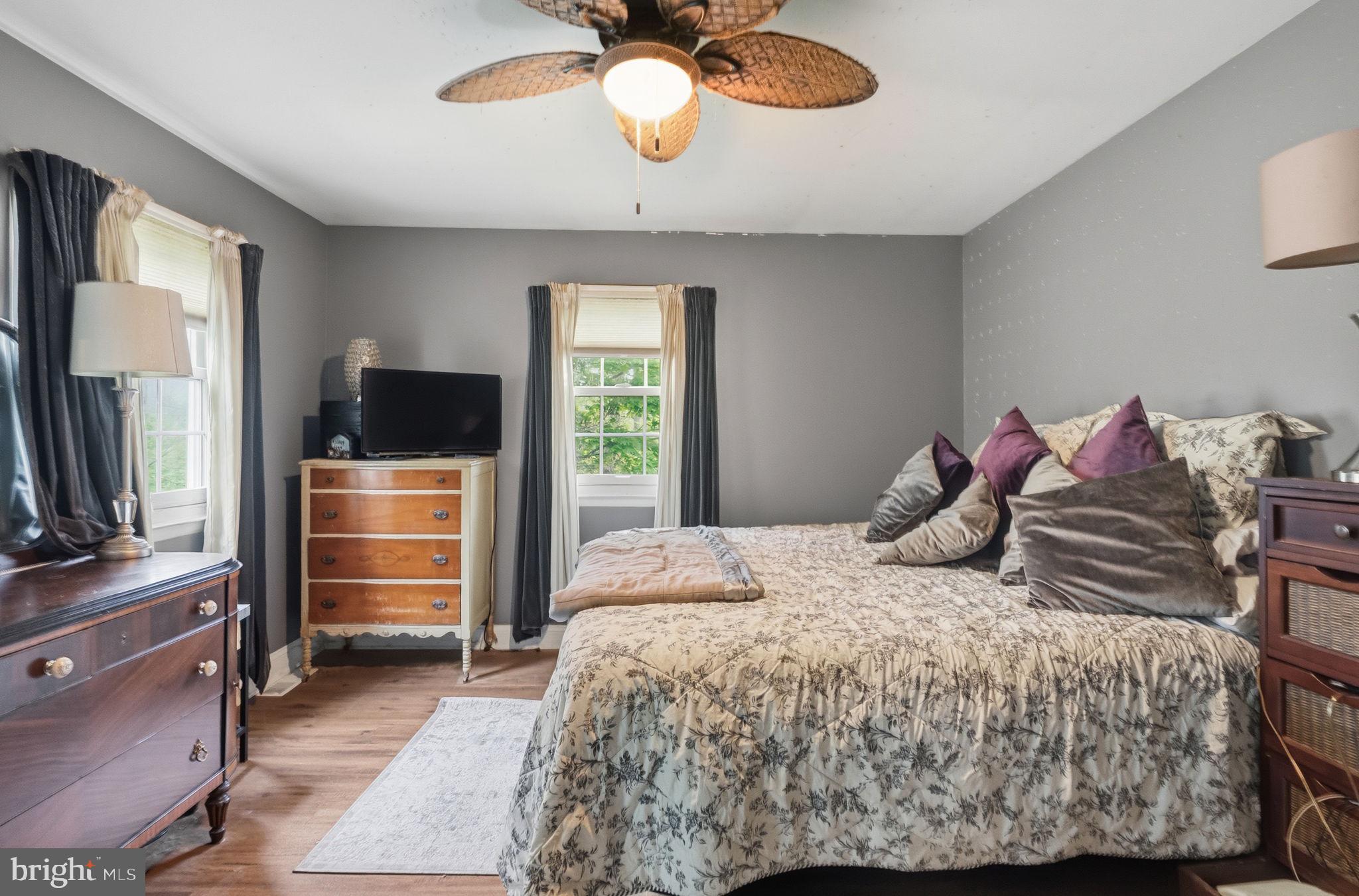 MAPLE HILL - Residential