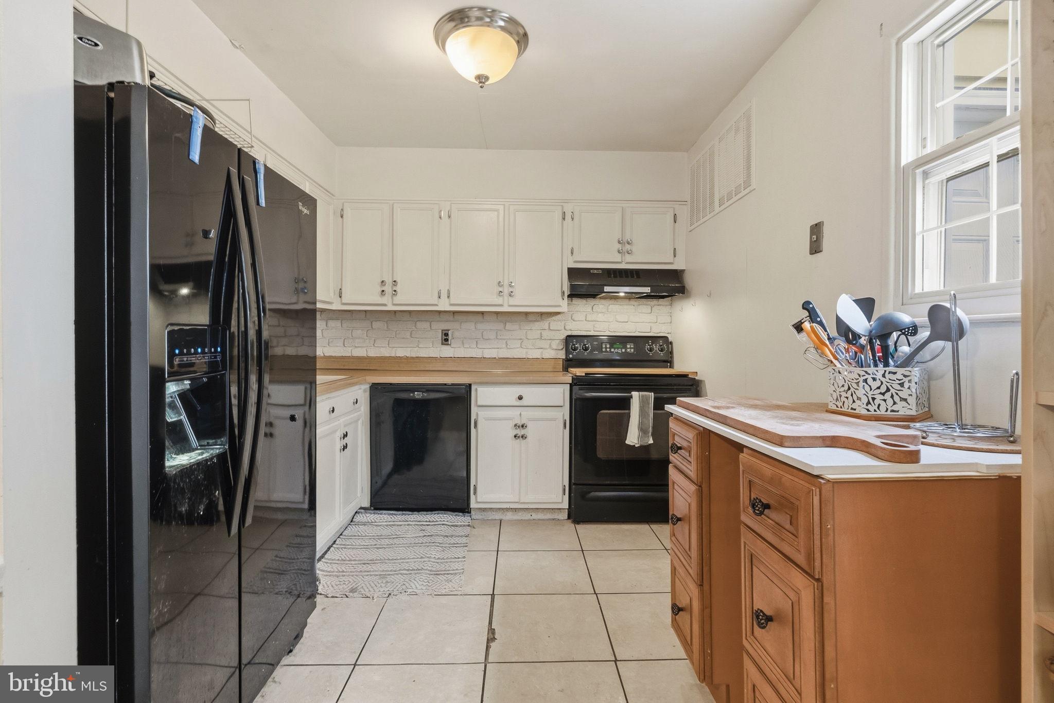 MAPLE HILL - Residential