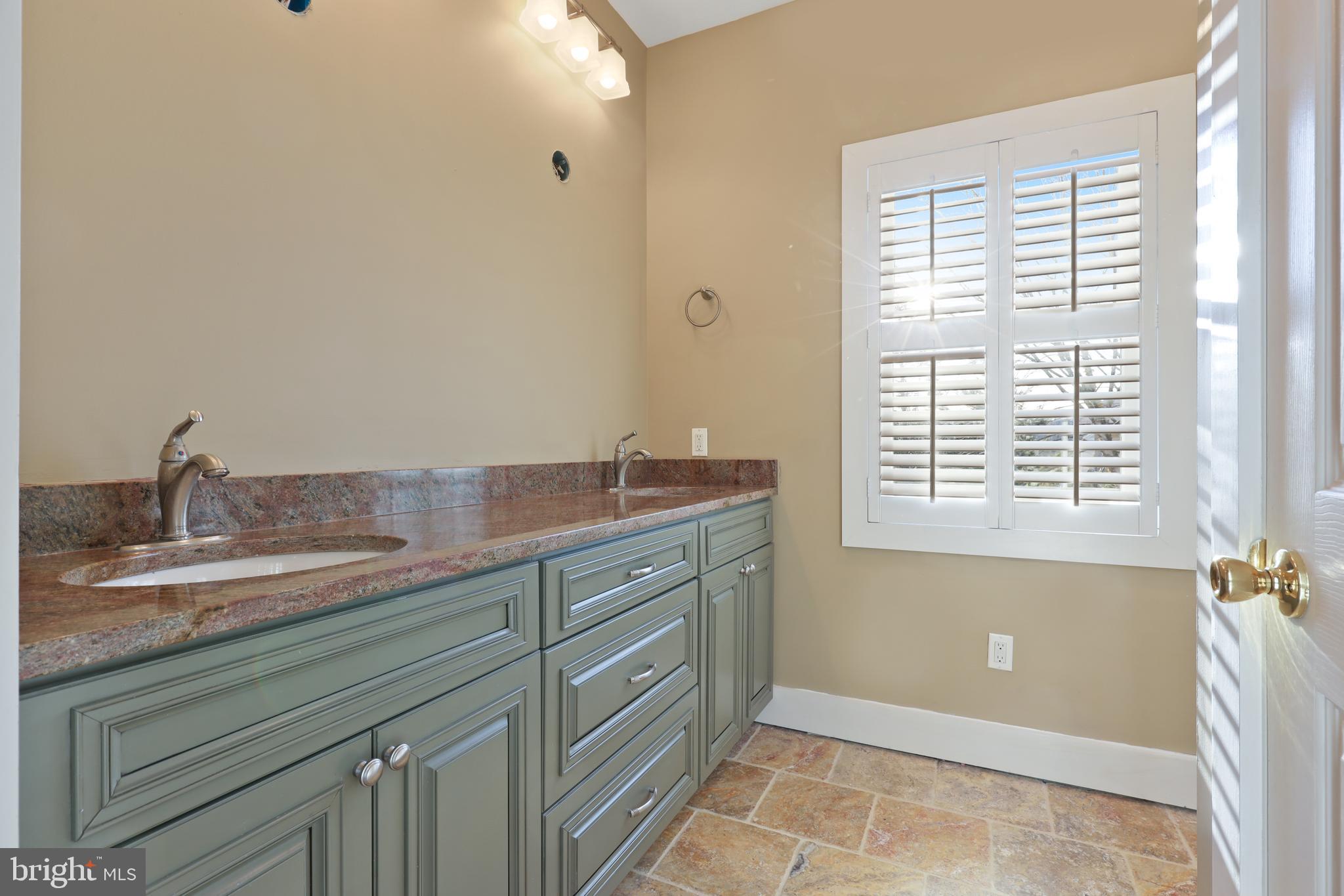 SPARKS GLENCOE - Residential Lease