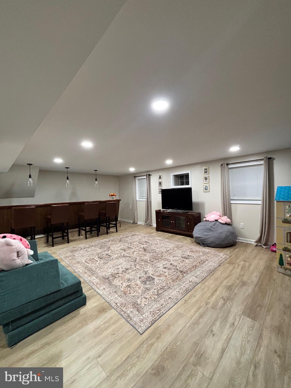 NORTHAMPTON HILLS - Residential