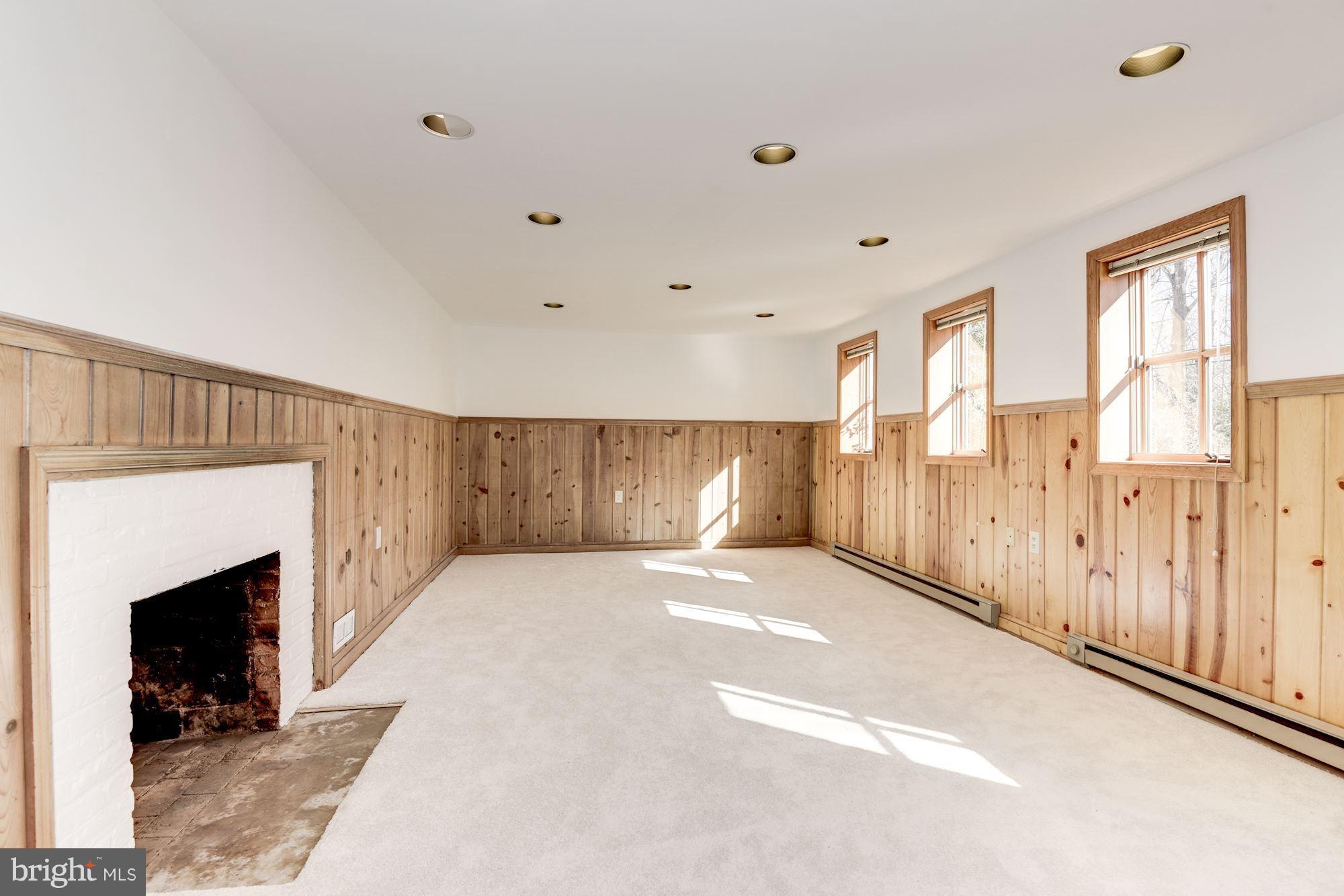 TEMPLE TERRACE - Residential