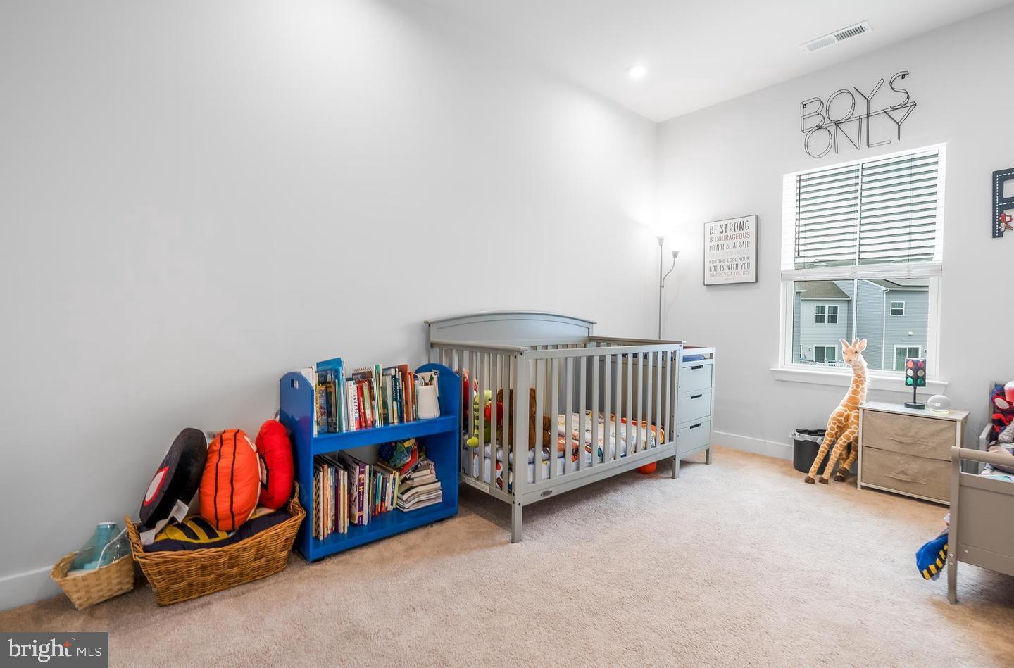 THE TOWNES AT HADDON POINT - Residential Lease