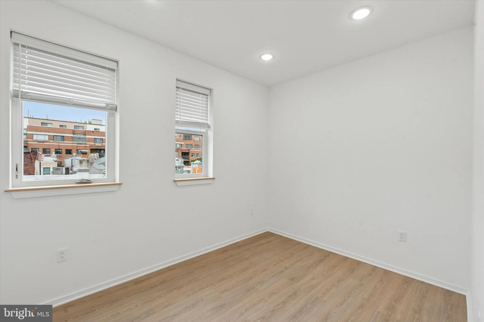 Philadelphia, Pennsylvania 19147, United States, 2 Bedrooms Bedrooms, ,2 BathroomsBathrooms,Residential,Active,138018