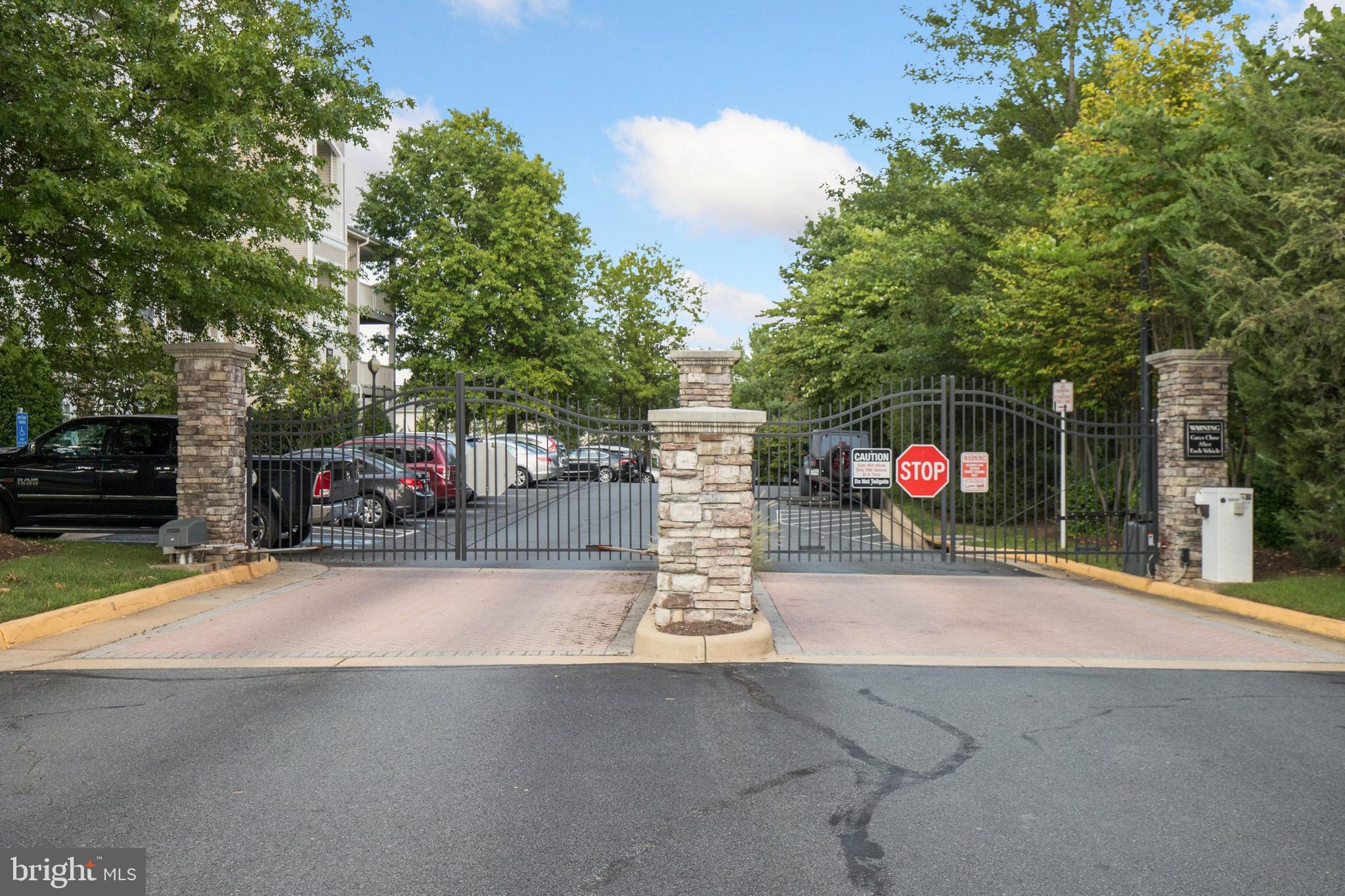 WESTCHESTER AT STRATFORD - Residential