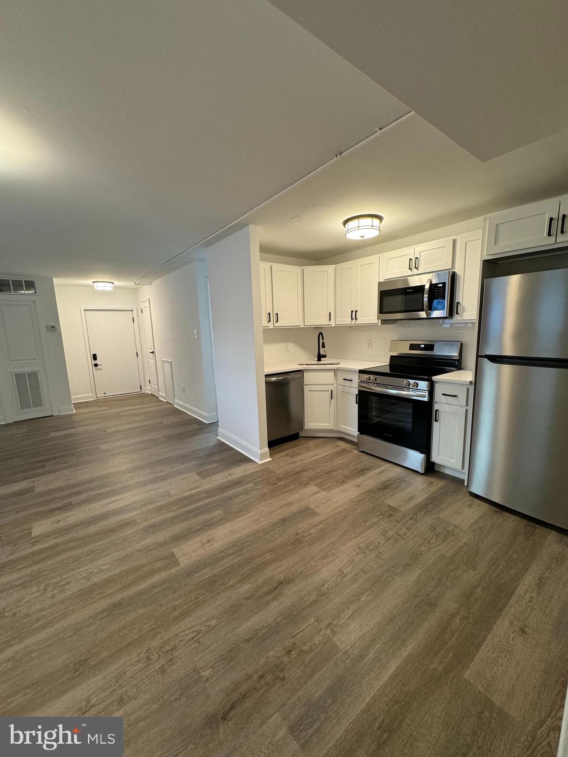 Welcome to 1841 Davisville Road, Apt G4, Willow Grove, PA 19090! This beautifully remodeled 2-bedroom, 1-bathroom ground floor apartment! This bright and airy home features an open living space and a fully updated kitchen with brand-new appliances, including a stove/oven, dishwasher, microwave, and refrigerator with a built-in icemaker. Enjoy modern finishes throughout, a spacious walk-in closet, and a fully remodeled bathroom. Conveniently located just 0.2 miles from Willow Grove Park Mall and Aldi Supermarket, and only 0.4 miles to Willow Grove Train Station. Crestmont Park is also nearby (0.6 mi), along with easy access to local transportation and businesses. A must-see for anyone looking for a move-in ready, low-maintenance living space!"