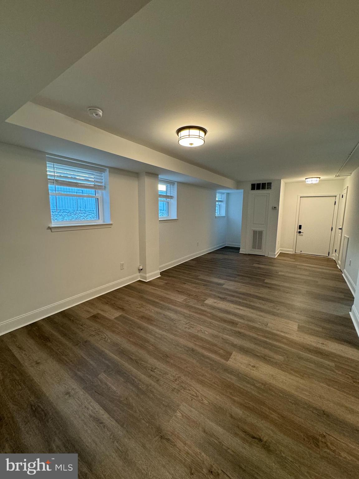 WILLOW GROVE - Residential Lease