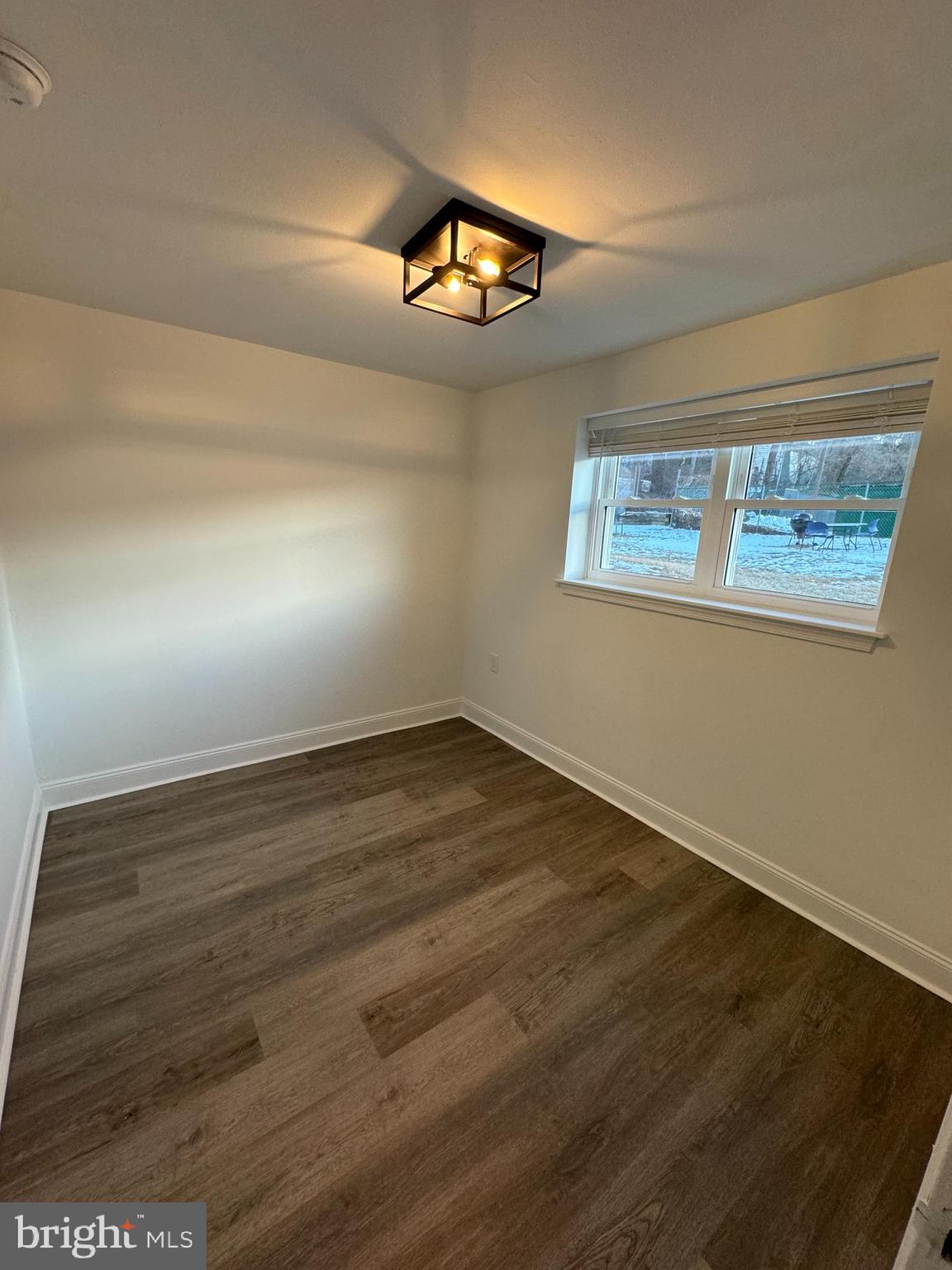 WILLOW GROVE - Residential Lease