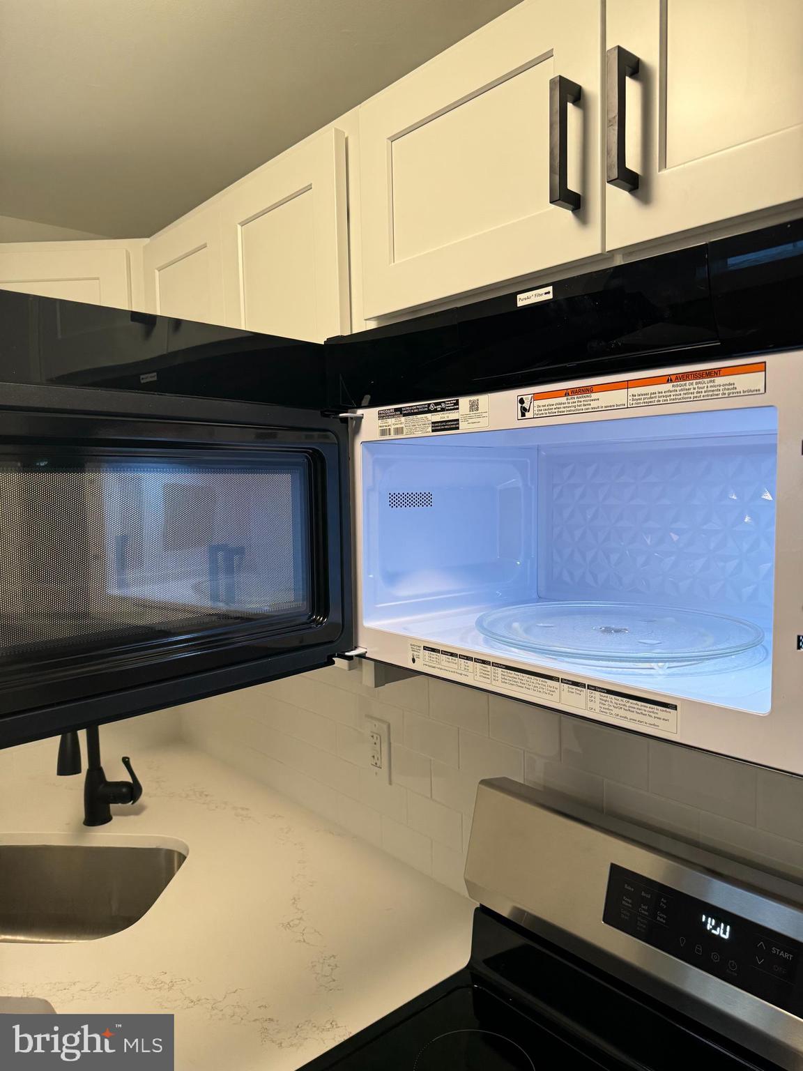 WILLOW GROVE - Residential Lease