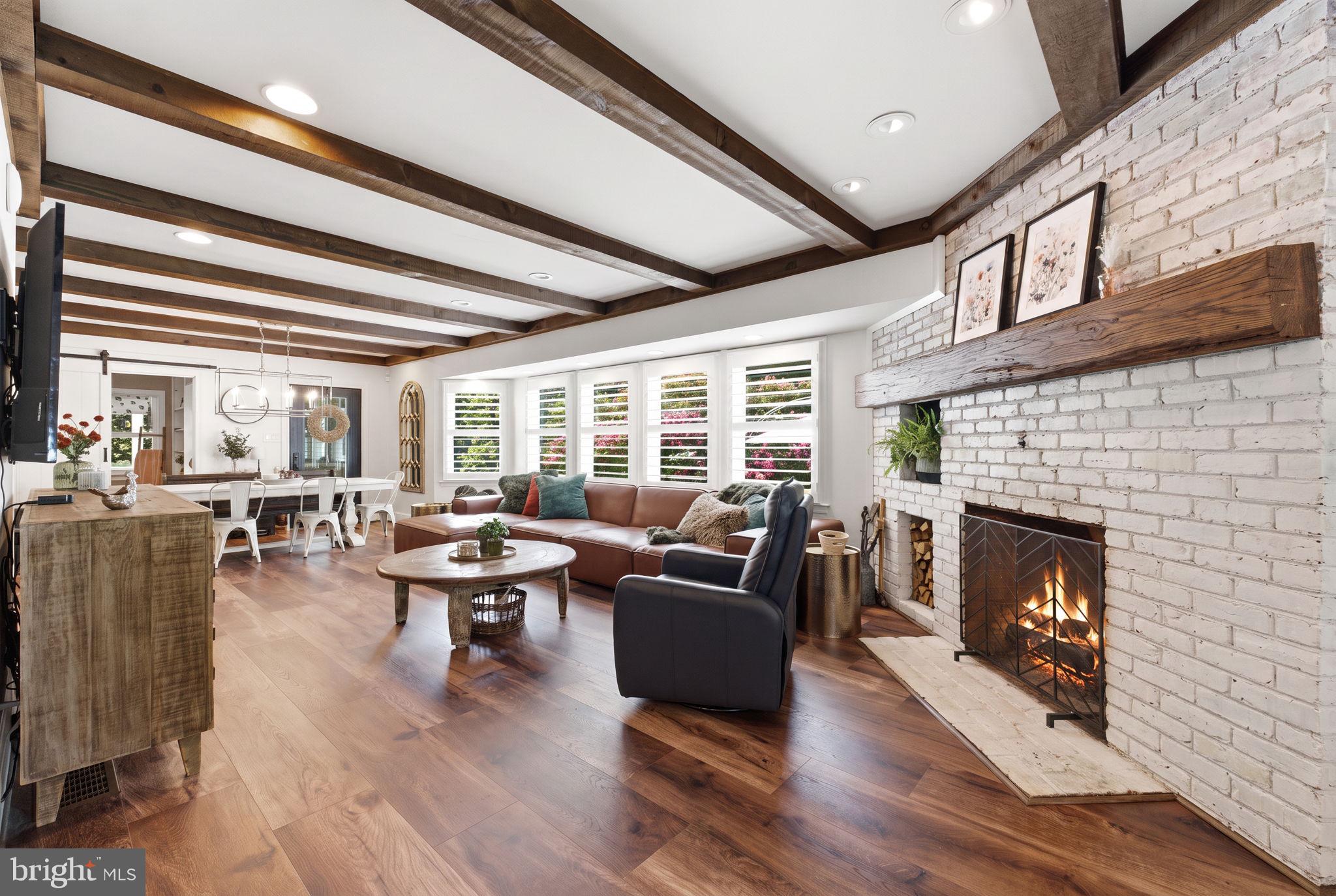 3204 MOUNTAIN ROAD