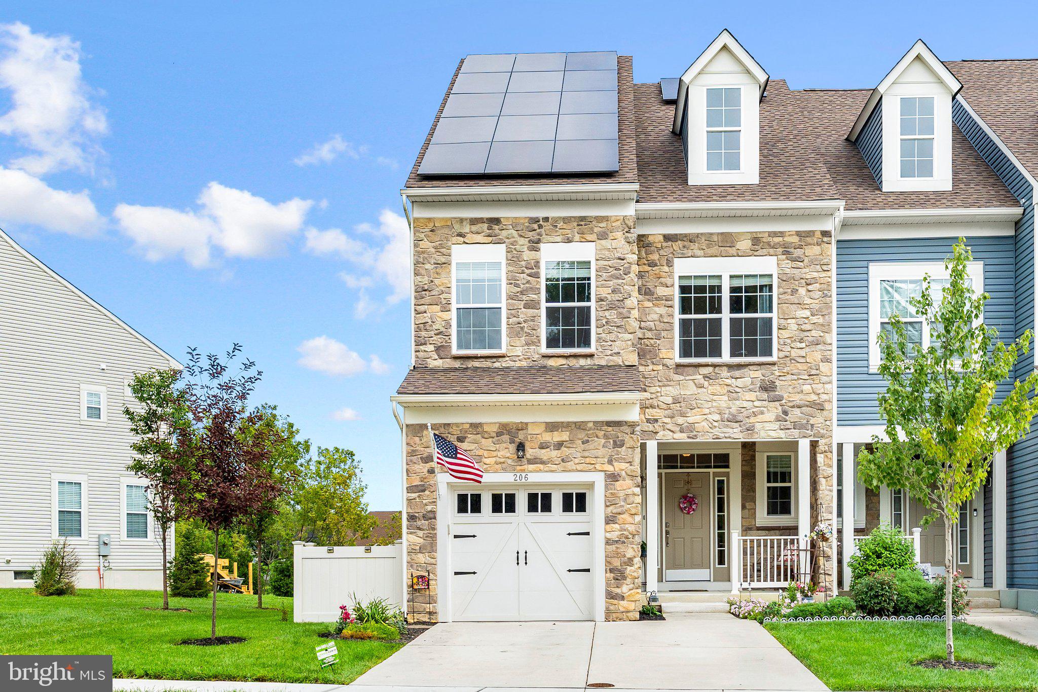 206 GROVE VIEW DRIVE