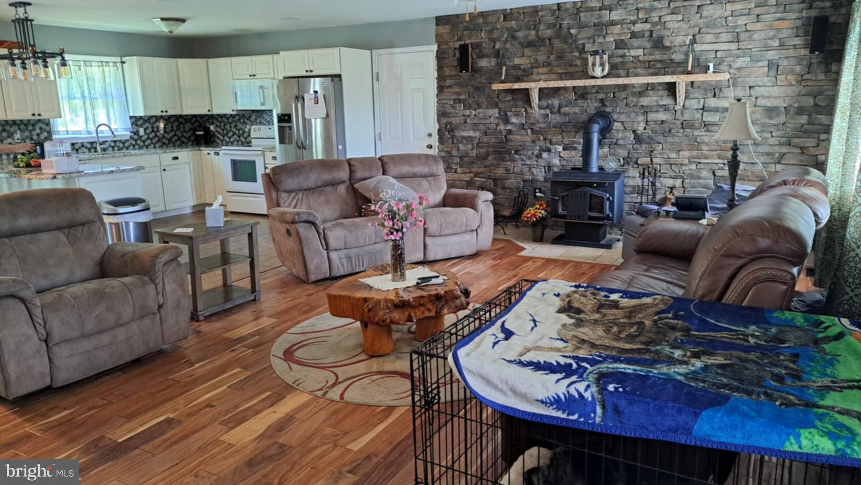 MEADOWLANDS - Residential