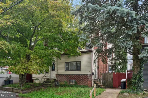 212 Pusey Avenue, Darby, PA MLS: PADE2086156