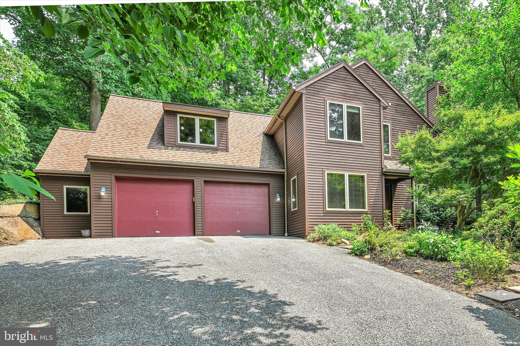251 POPLAR LANE