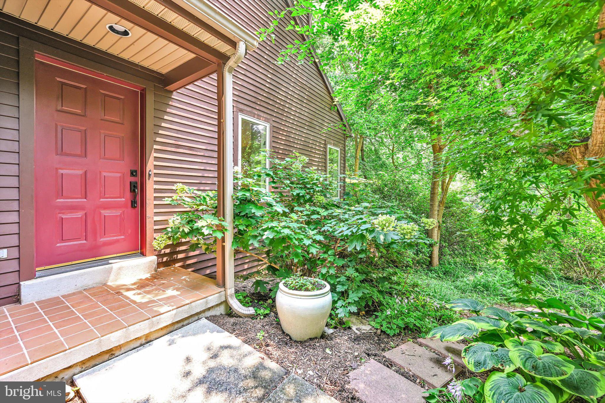251 POPLAR LANE