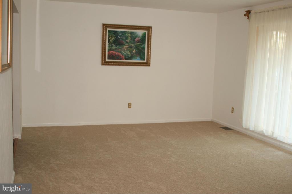 HICKORY GROVE - Residential