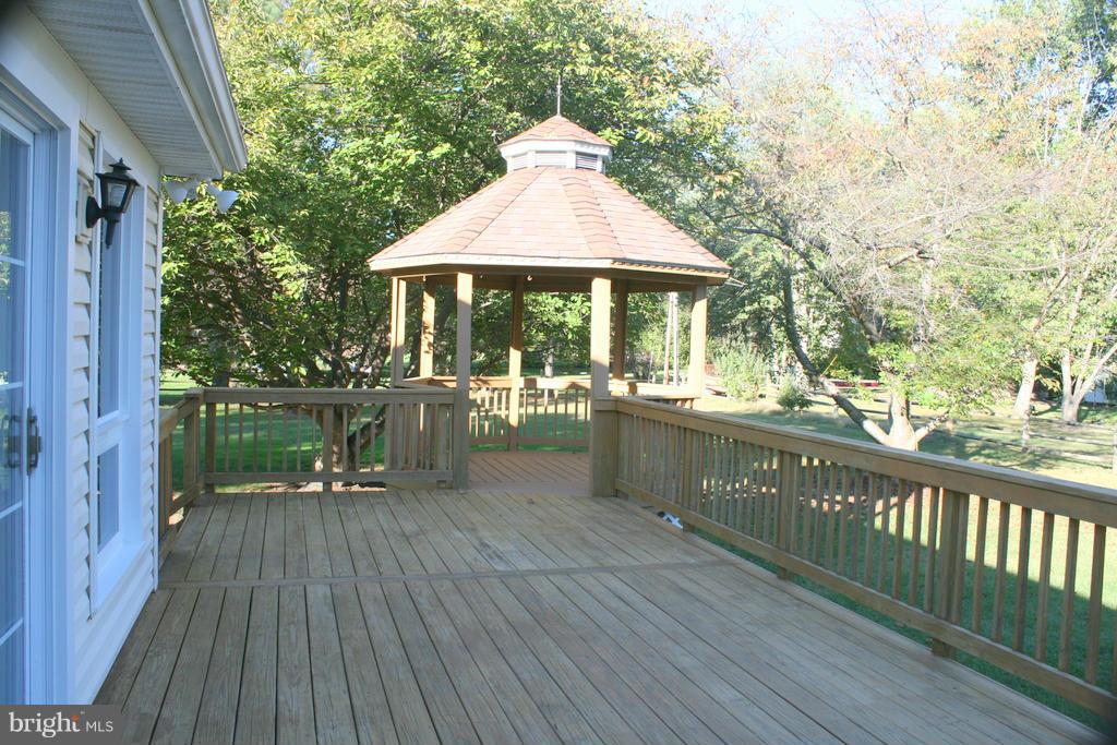 HICKORY GROVE - Residential