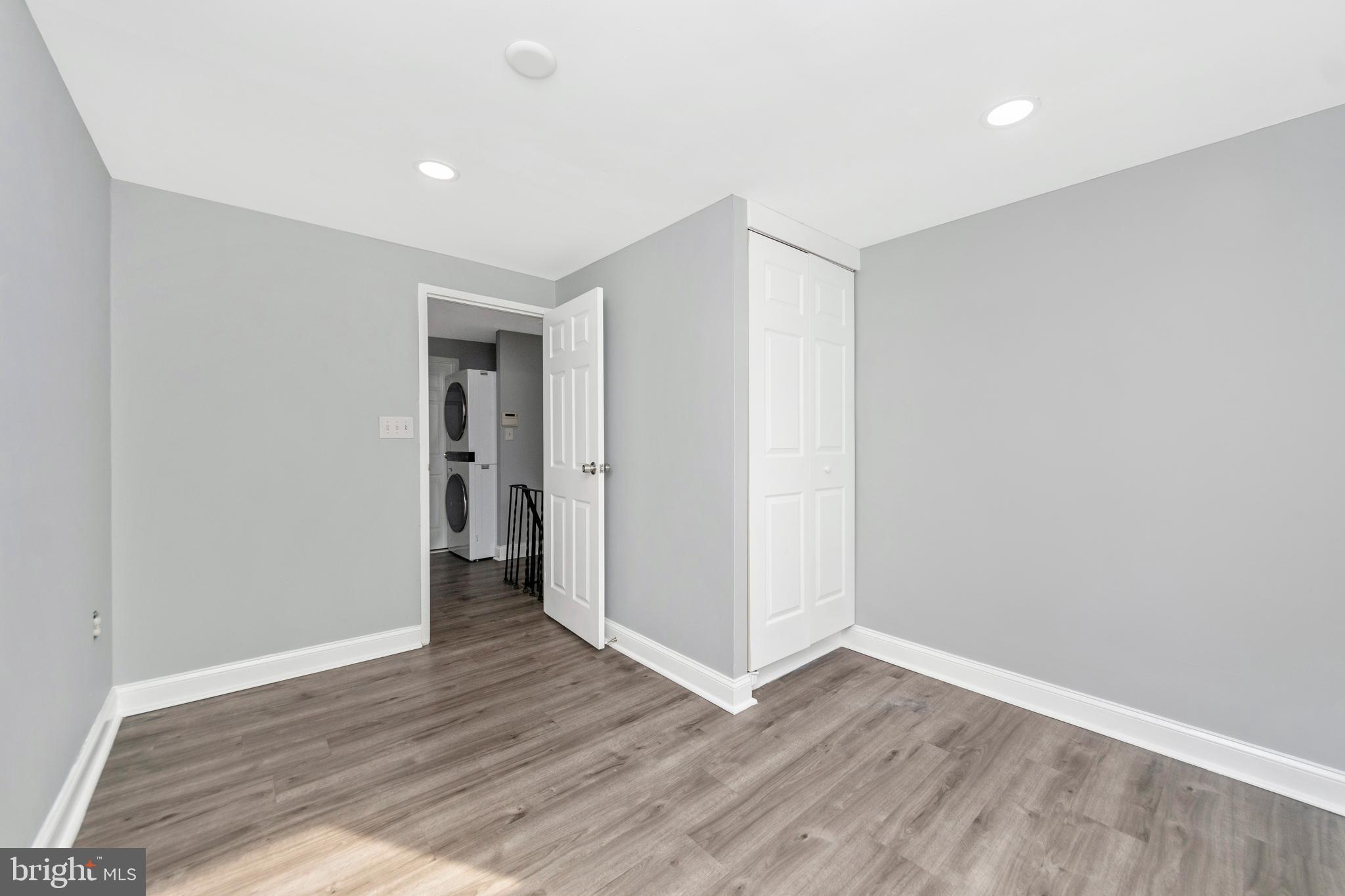 PALMER PARK - Residential Lease