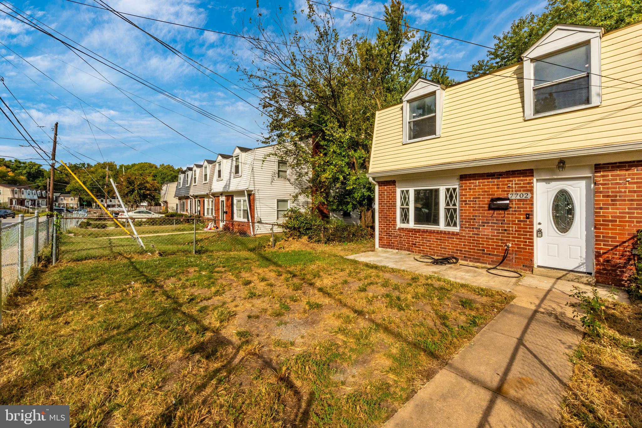 PALMER PARK - Residential Lease