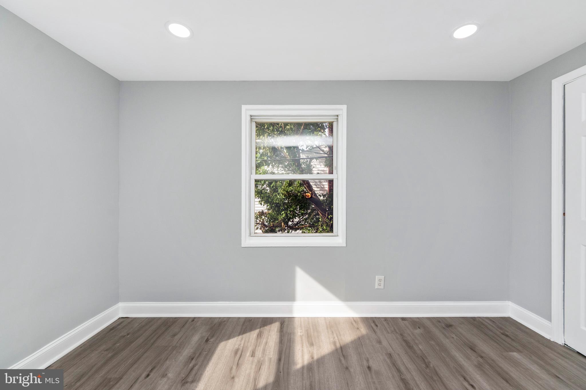 PALMER PARK - Residential Lease