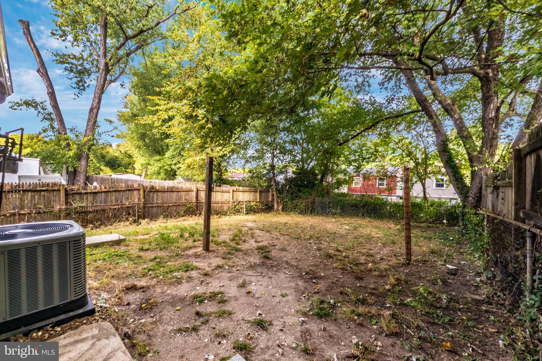 PALMER PARK - Residential Lease