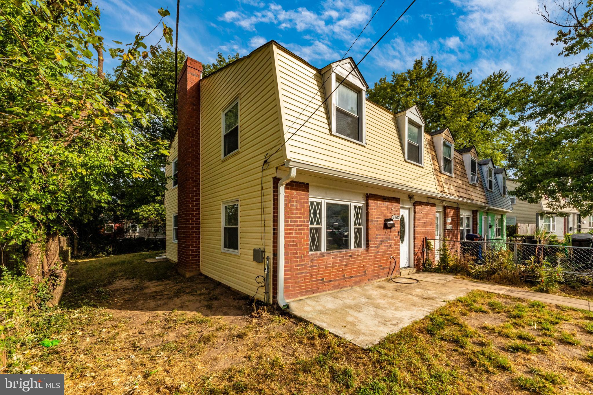 PALMER PARK - Residential Lease