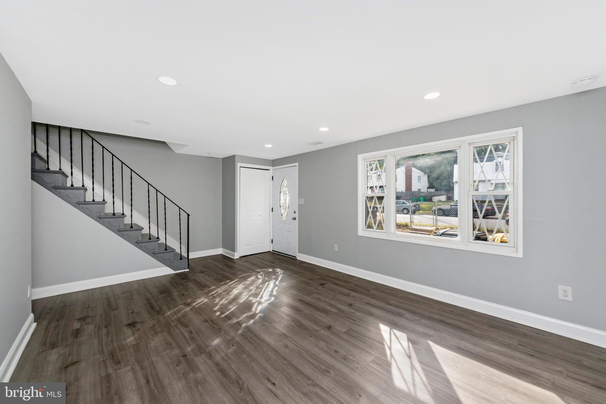 PALMER PARK - Residential Lease