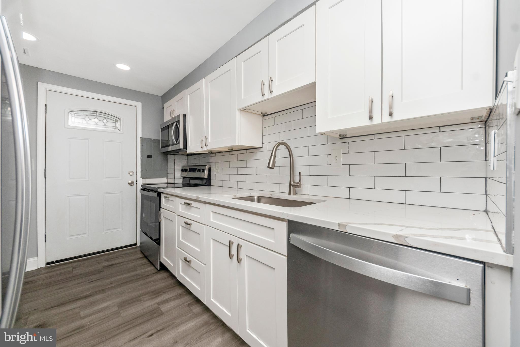 PALMER PARK - Residential Lease