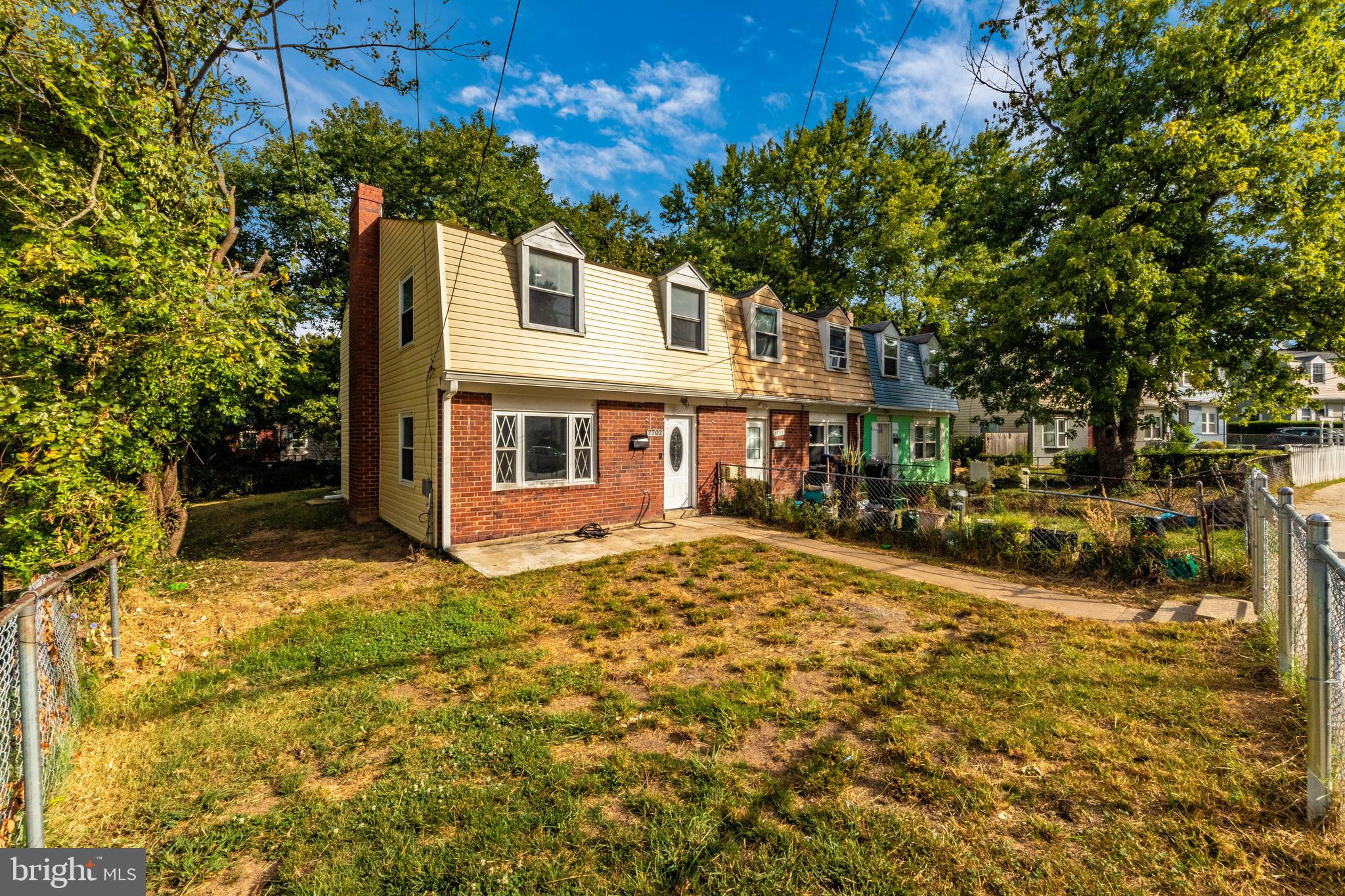 PALMER PARK - Residential Lease