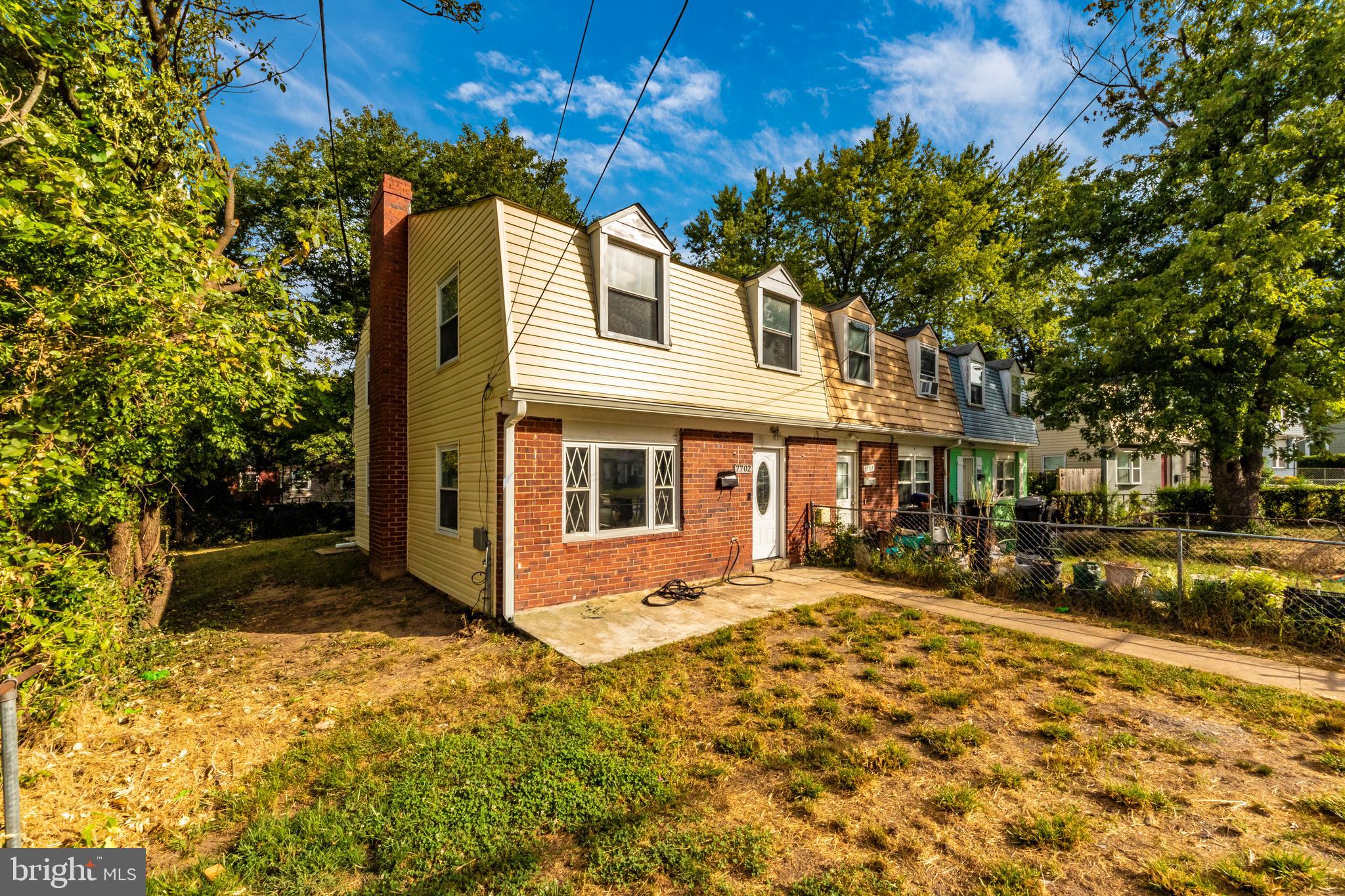 PALMER PARK - Residential Lease