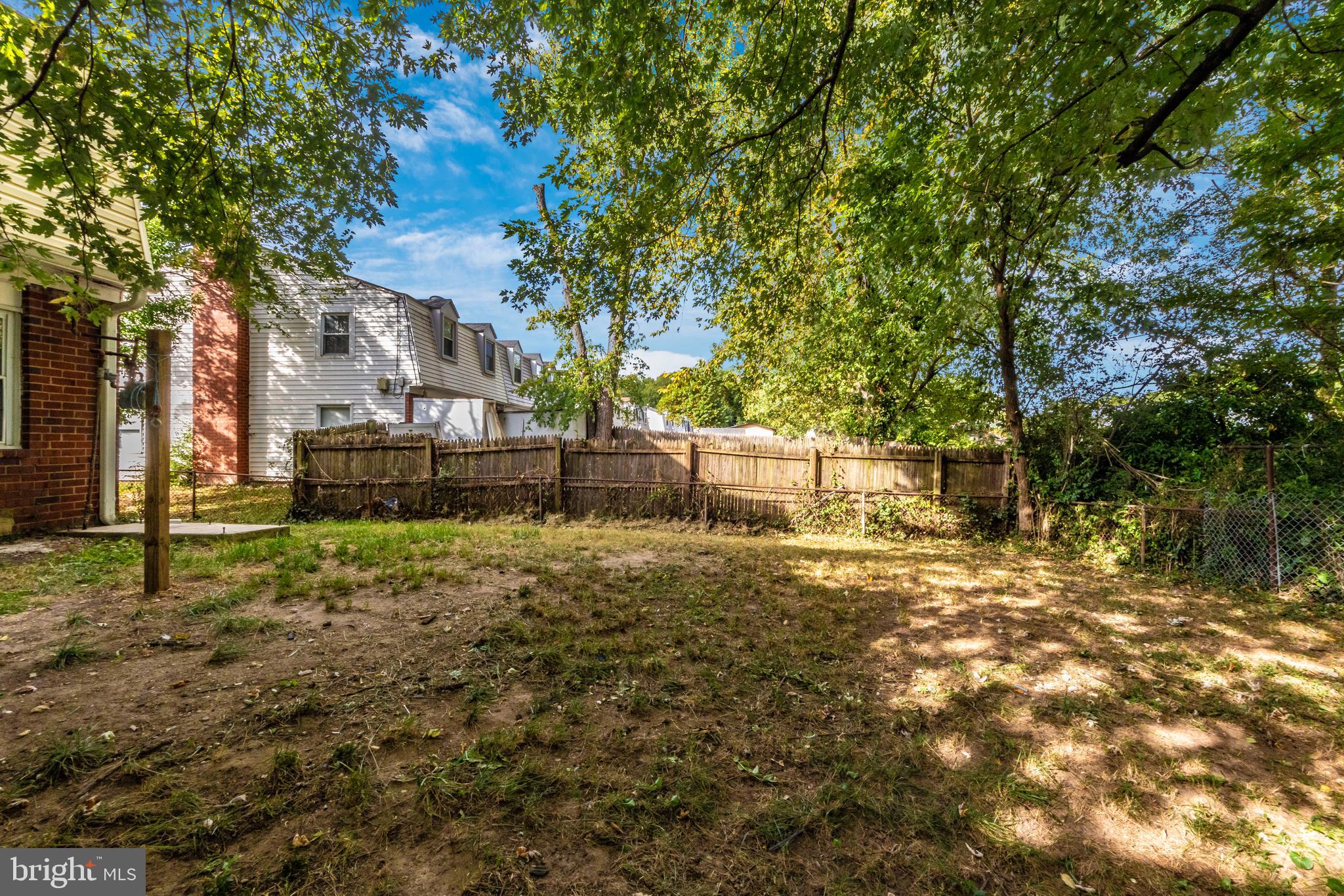 PALMER PARK - Residential Lease