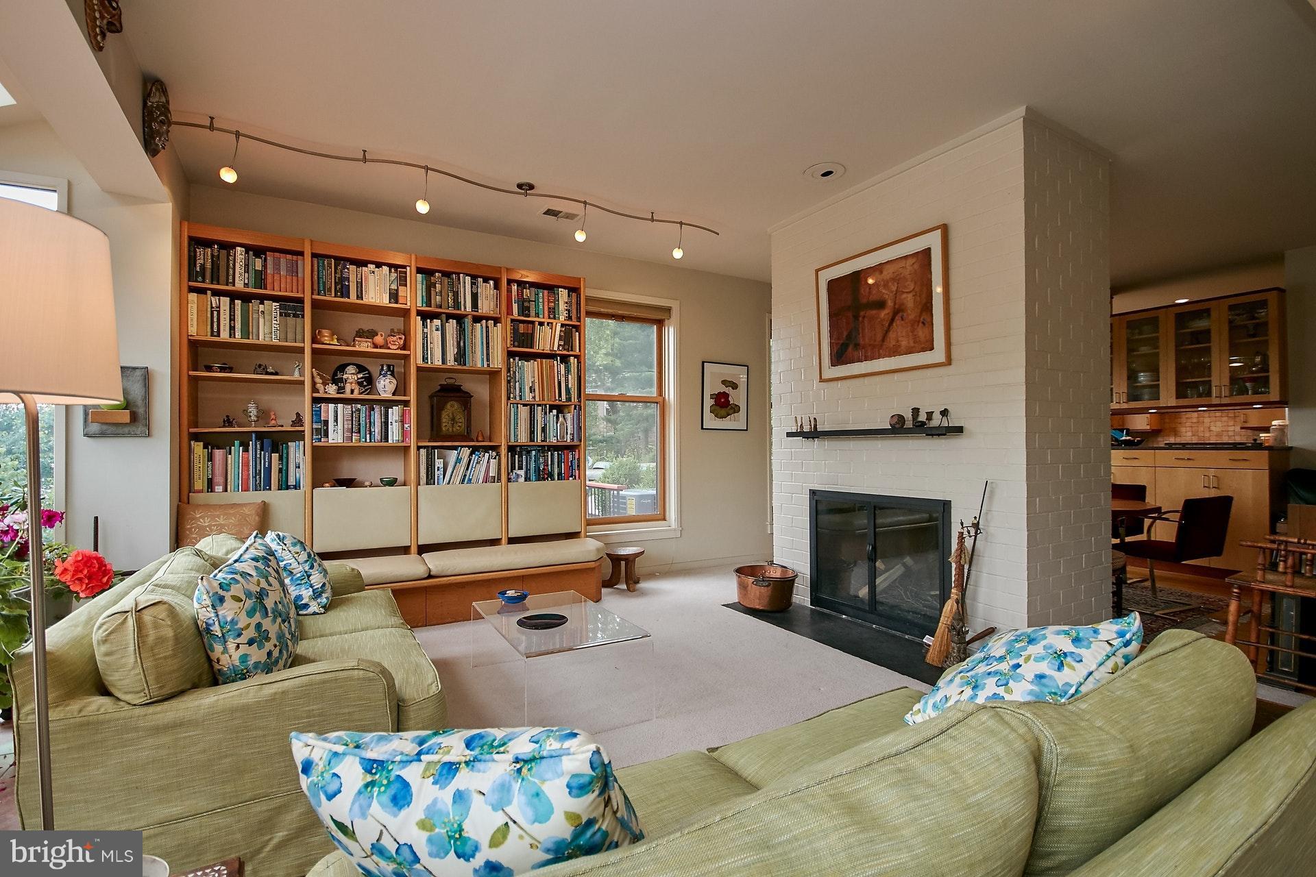 RESTON - Residential