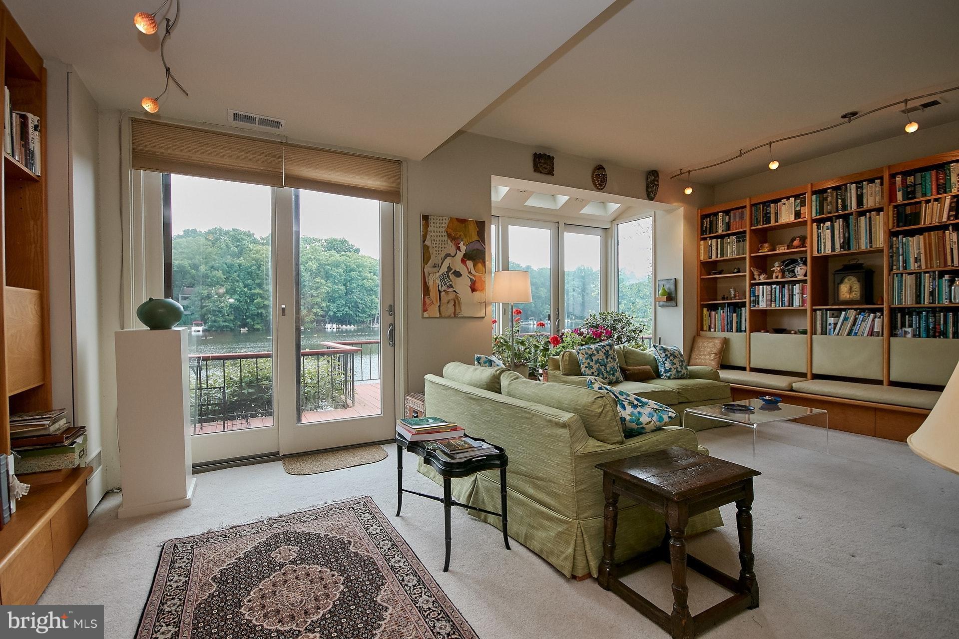 RESTON - Residential