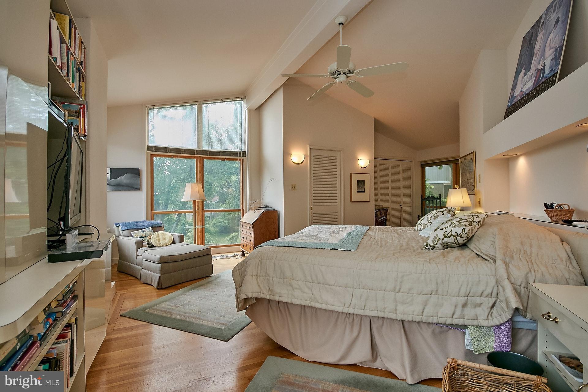 RESTON - Residential