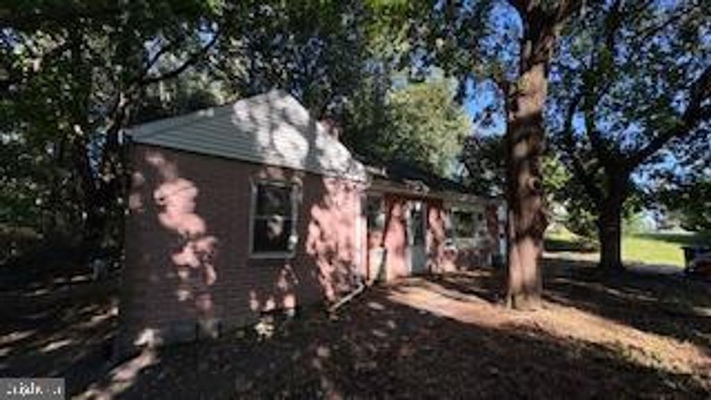 Photo of 3290 Willow Street Pike S, WILLOW STREET, PA 17584 (MLS # PALA2078214)