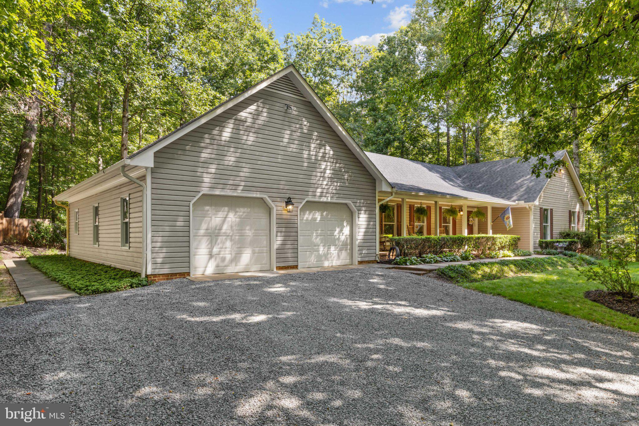 4179 LINDSAY COURT