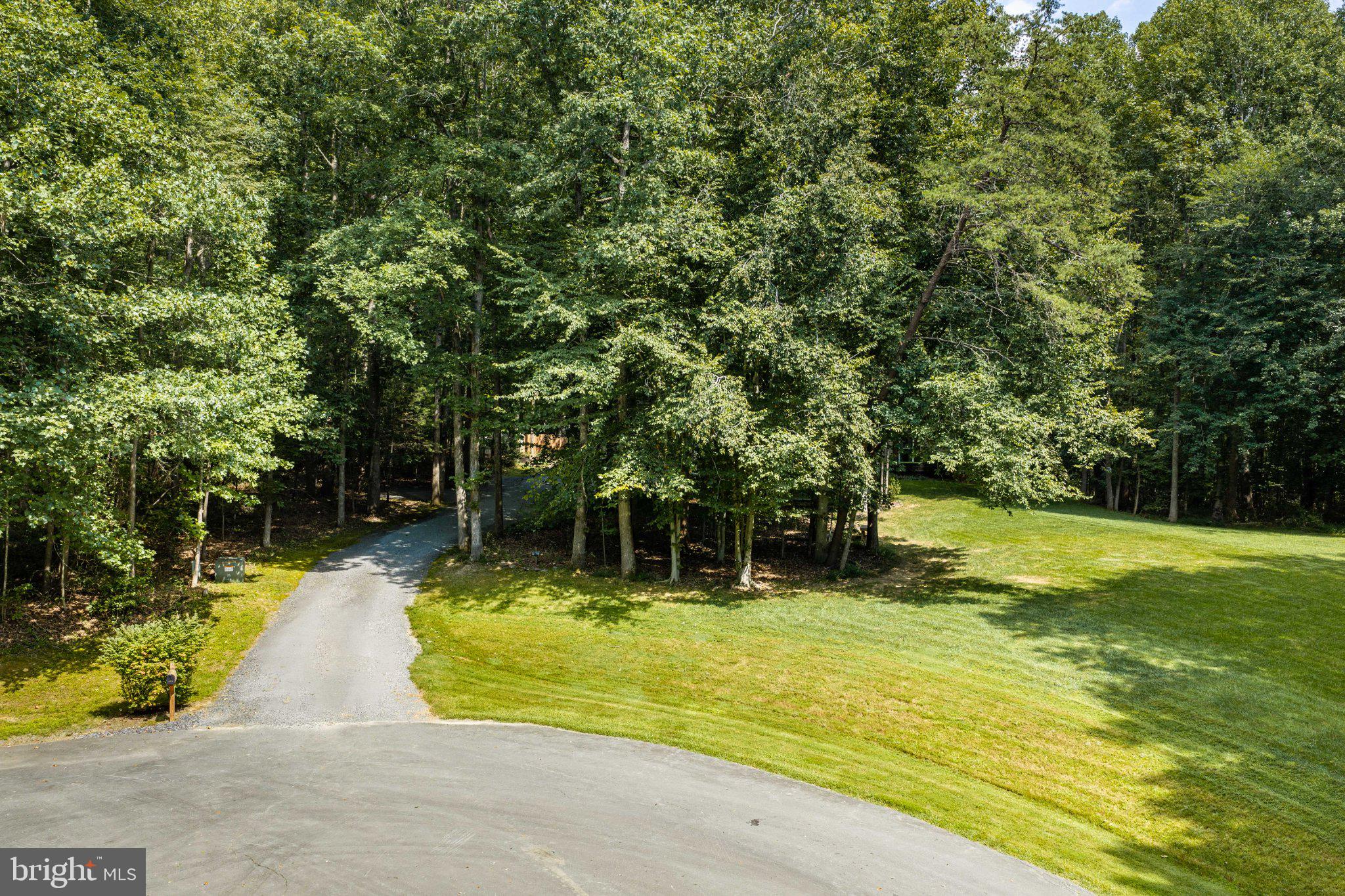 4179 LINDSAY COURT