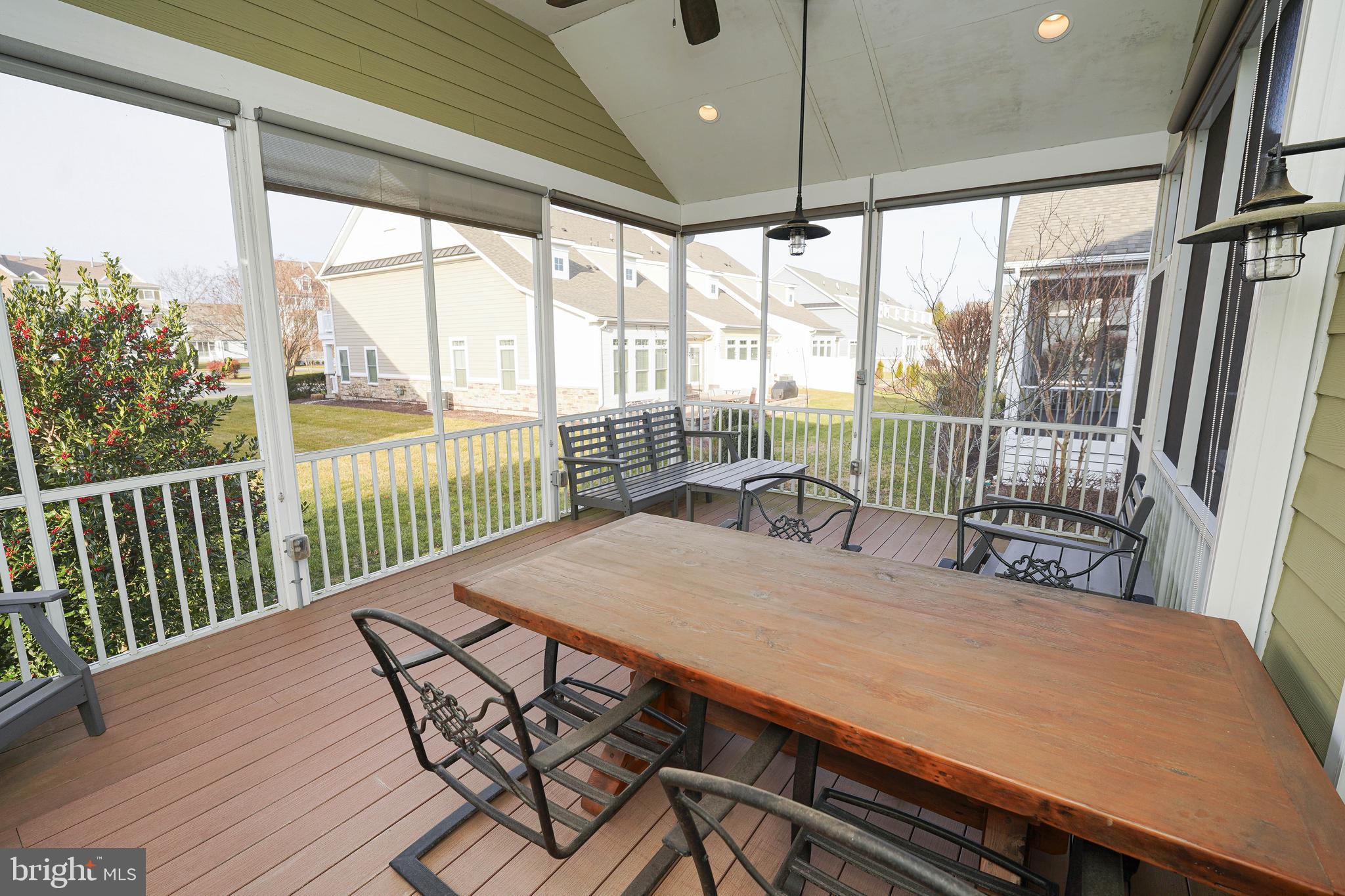 BAYSIDE - Residential