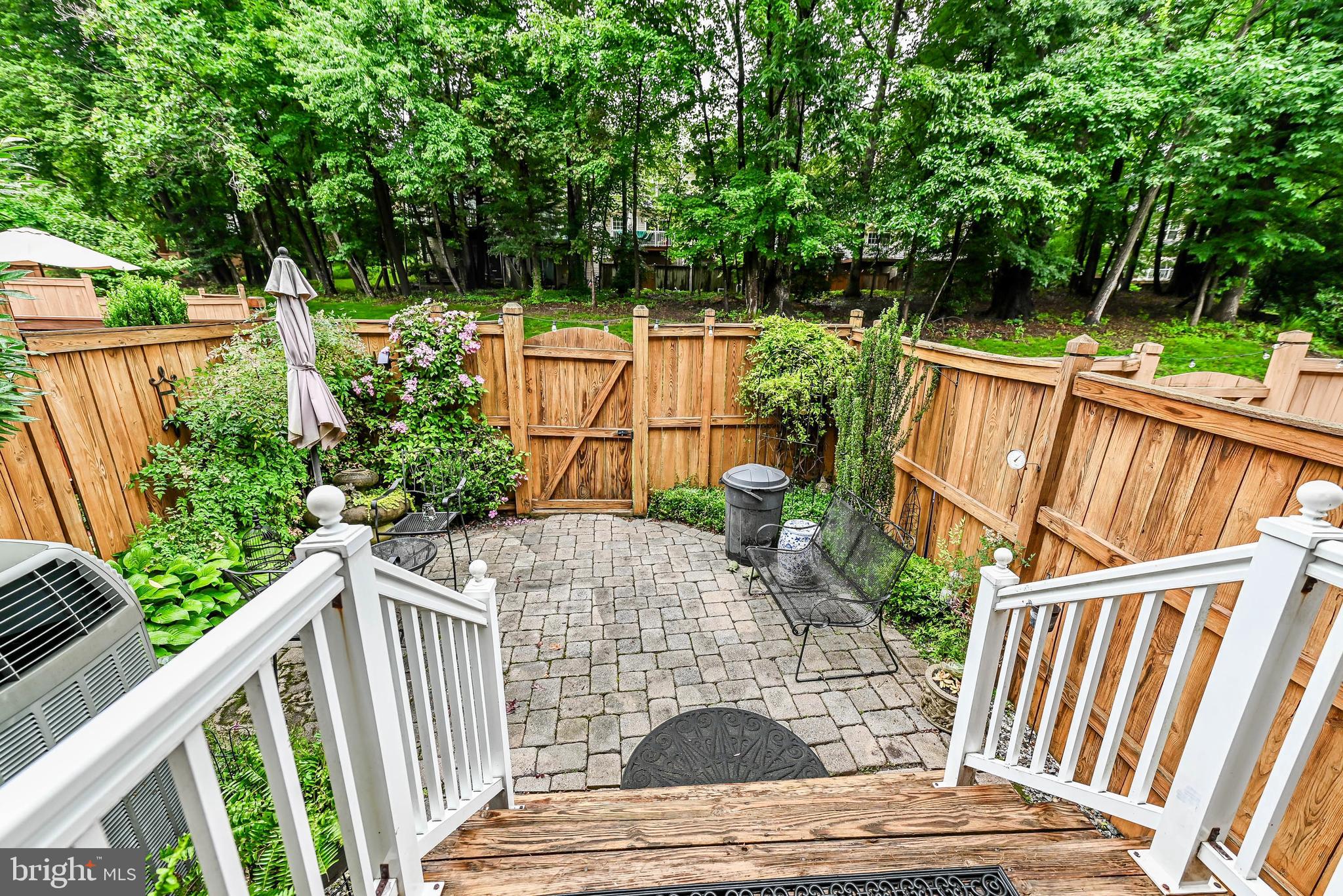 VINTAGE PLACE - Residential