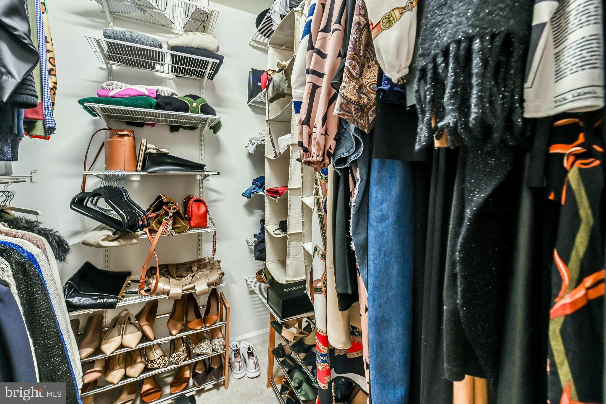 VINTAGE PLACE - Residential