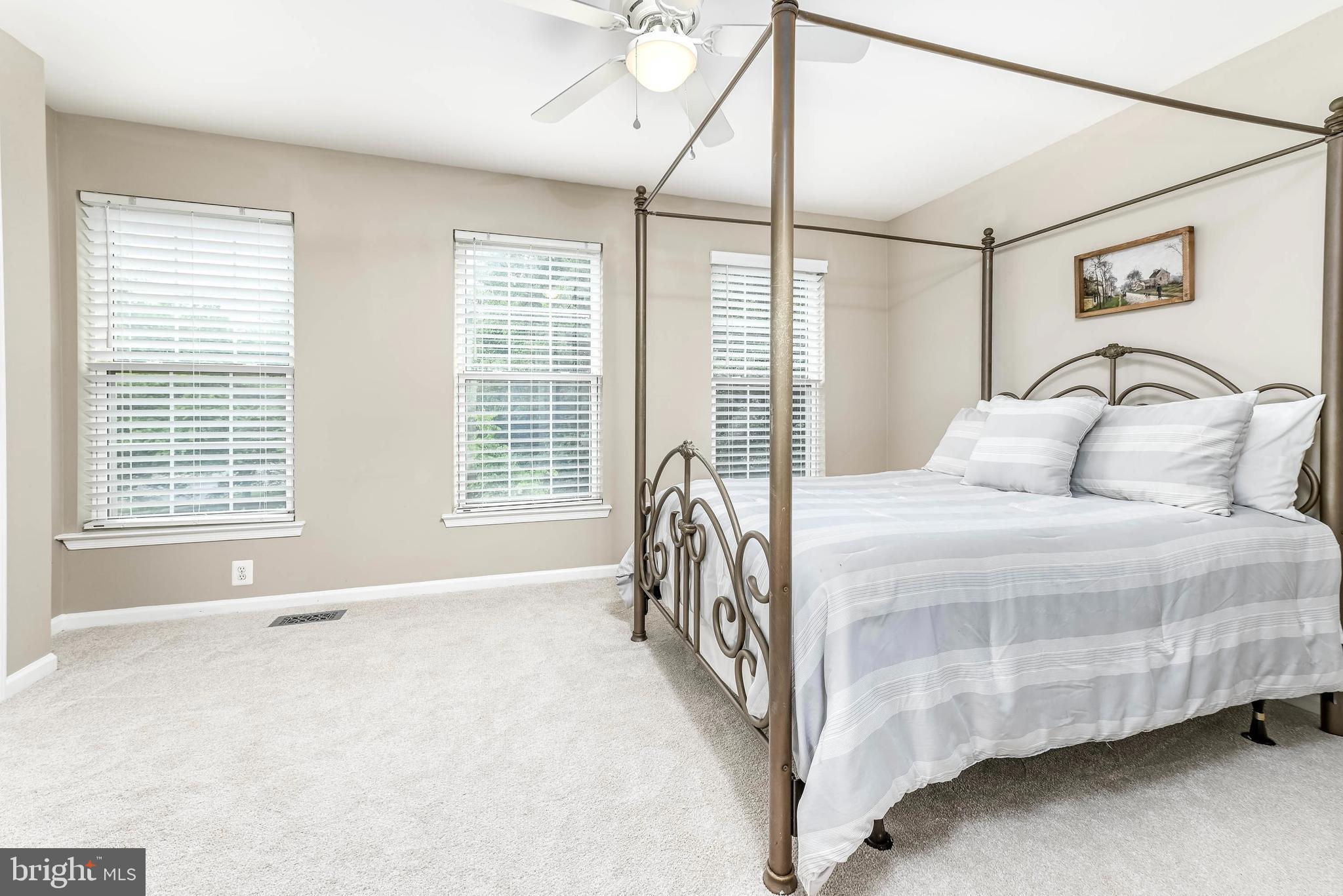 VINTAGE PLACE - Residential