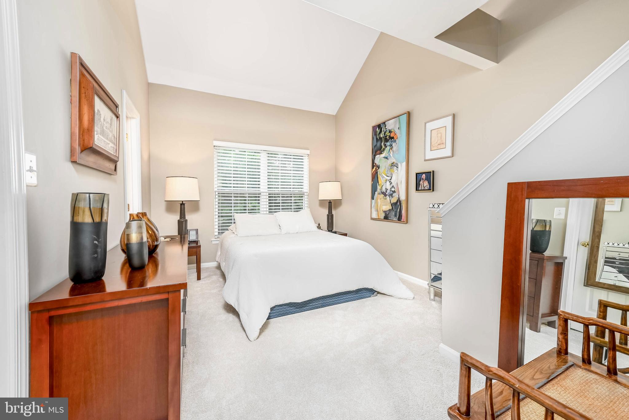 VINTAGE PLACE - Residential